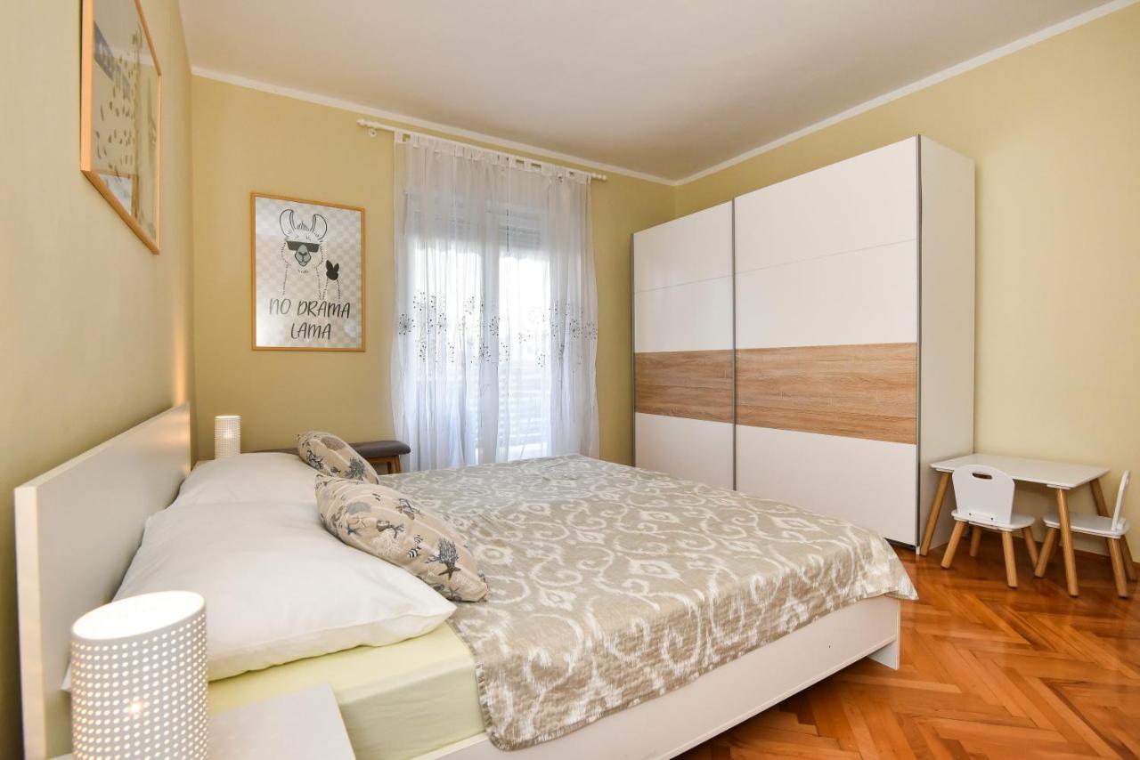 Apartment Sunny Side 扎达尔 外观 照片