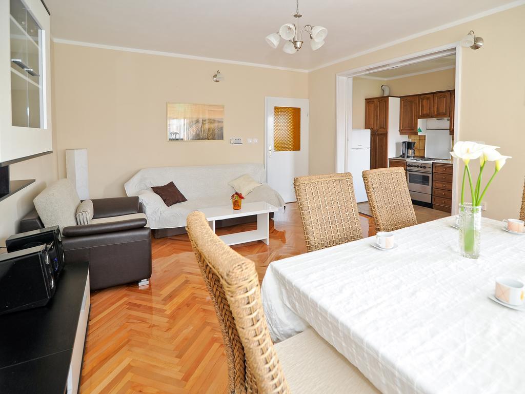 Apartment Sunny Side 扎达尔 外观 照片